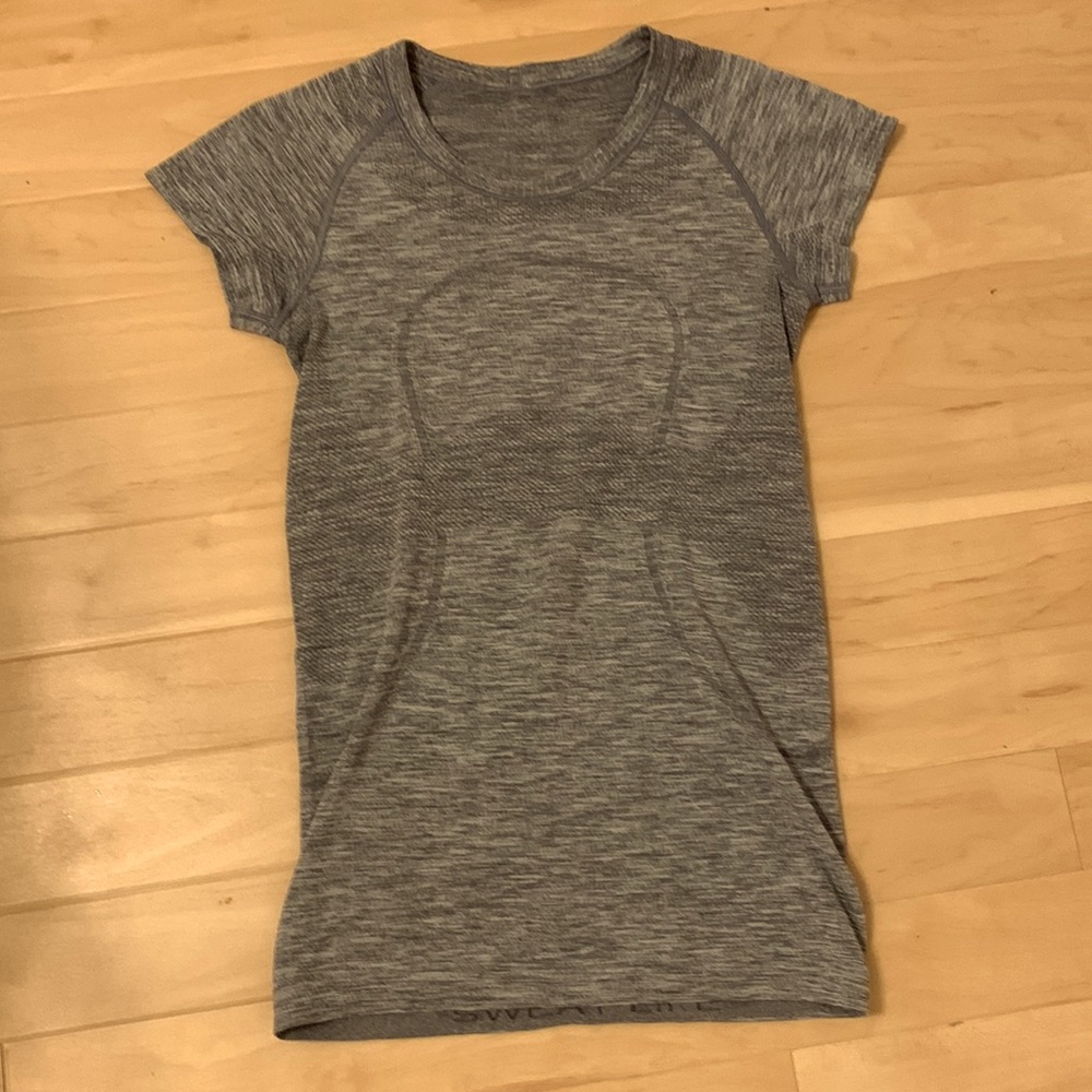 grey lululemon swiftly tech size 4